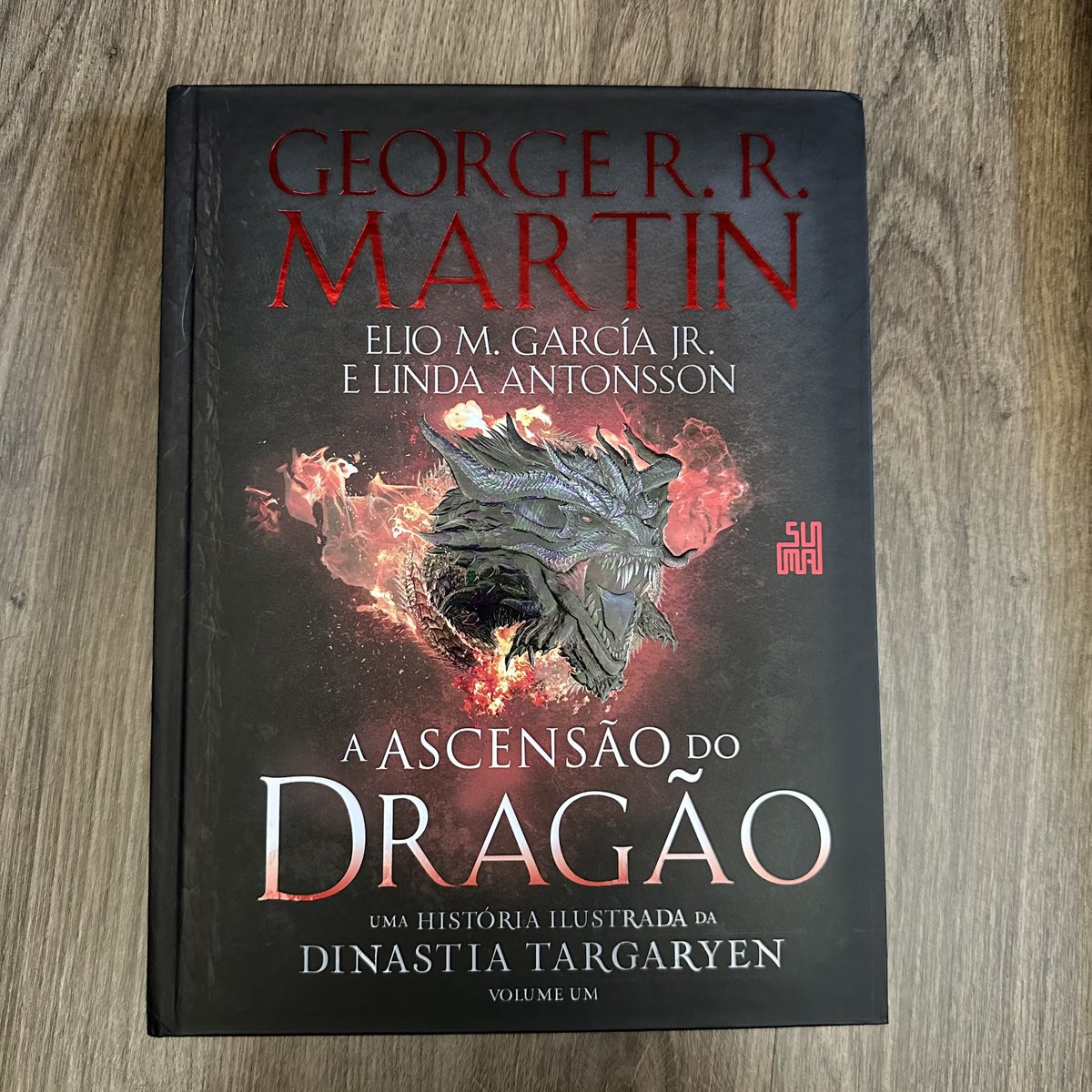 gramaturaalta's tweet photo. 🍀SORTEIO🍀

Edição ilustrada A ASCENSÃO DO DRAGÃO 

Regras:

1) REPOSTAR e CURTIR este tweet
2) Seguir @gramaturaalta
3) Se seguir o Instagram do blog (@gramaturaalta) ganha o livro QUEM VAI TE OUVIR GRITAR + BRINDES

Vídeos das edições em anexo.

🗓️- Encerra dia 30/07/2024 https://t.co/epH523eqZX