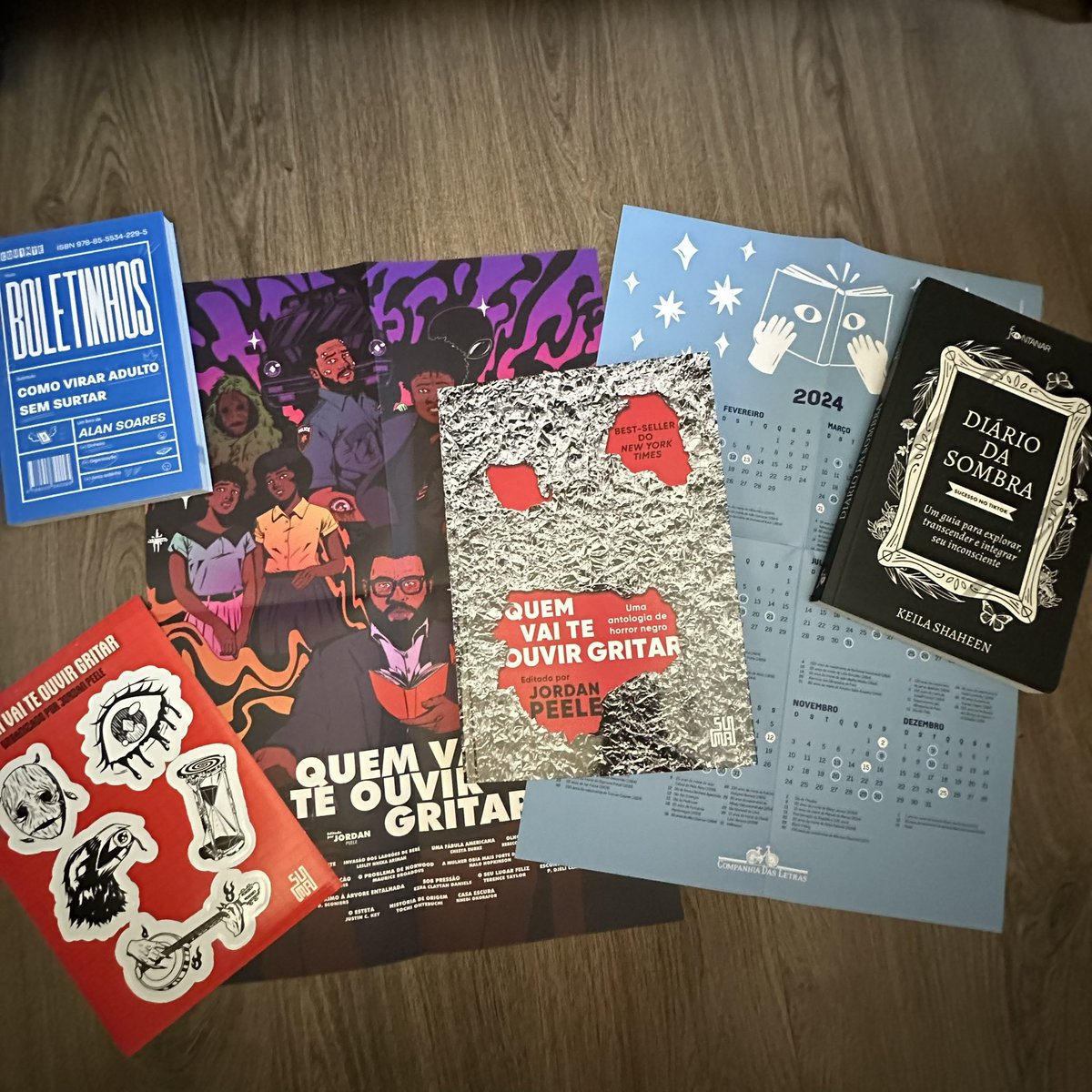 gramaturaalta's tweet photo. 🍀SORTEIO🍀

Edição ilustrada A ASCENSÃO DO DRAGÃO 

Regras:

1) REPOSTAR e CURTIR este tweet
2) Seguir @gramaturaalta
3) Se seguir o Instagram do blog (@gramaturaalta) ganha o livro QUEM VAI TE OUVIR GRITAR + BRINDES

Vídeos das edições em anexo.

🗓️- Encerra dia 30/07/2024 https://t.co/epH523eqZX