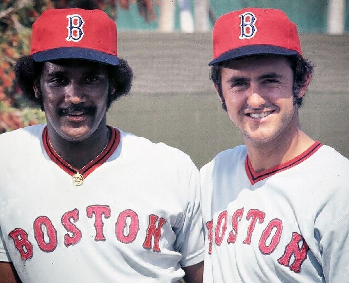 CardiacDrop's tweet photo. Two of my childhood idols and best to ever play the game. 🫶🏻
Great photo, Freddy. 💫 @19fredlynn #JimEd ⚾️
#DirtyWater https://t.co/lZ0KWsH8ov