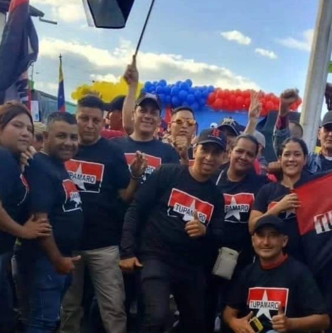 El pueblo de rubio municipio Junín del estado Táchira demostró ser territorio bolivariano socialista comprometidos con la revolución Iniciando la campaña presidencial en apoyo a <a href="/NicolasMaduro/">Nicolás Maduro</a> TUPAMARO presente @tachiraMRT  #AyerHoyYSiempreIndependientes ¡Venezuela Soberana!