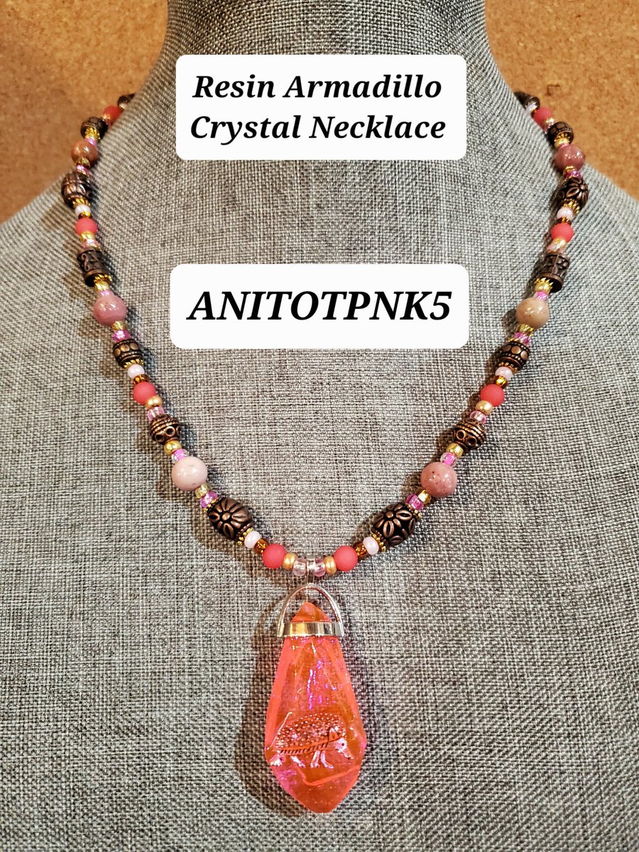 Kaane_Hawkvale's tweet image. I made a new Resin Armadillo Crystal Necklace

#armadillo #armadillos #animal #animals #wildlife #nature #animaltotem #totemanimal #art #crafting #jewelry #jewelrymaking #jewelrycrafting #necklace #necklaces #resin #resinart #resinjewelry
