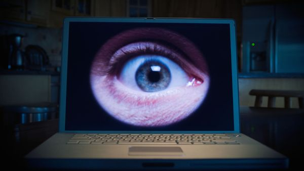 pcgamer's tweet photo. Windows could get an eye-tracking system to make your work more private but sneaky peeks will still get a look in.
https://t.co/0PsfaViojI https://t.co/f9CuU1gSGk