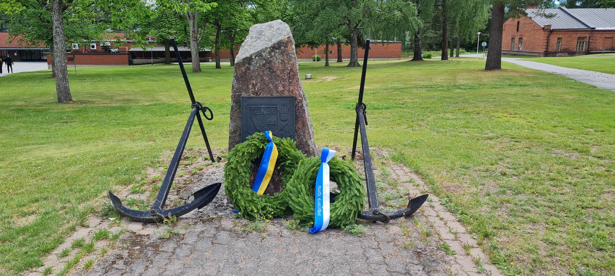 AGardberg's tweet photo. 80 år sedan fördröjningsstriderna på #Teikari i Viborgska viken hedrades av #Kustjägarna både i #Dragsvik och #Obbnäs.
80 vuotta Teikarin taisteluista 1-5.7.1944 muistettii @rannikkopr #Upinniemi ja @Nylandsbrigad yhden veteraanin läsnä ollessa. #Rannikkojääkärit @JPpery https://t.co/cPoi8KSCYa