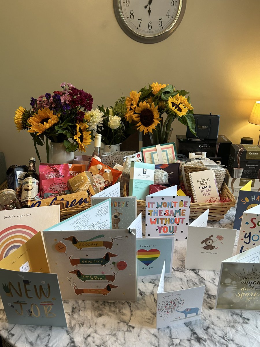 Last day on Lynher Ward today. Grateful for such a wonderful team giving such a fab send off. I cried all the ugly tears! Will miss you all loads 😭😢