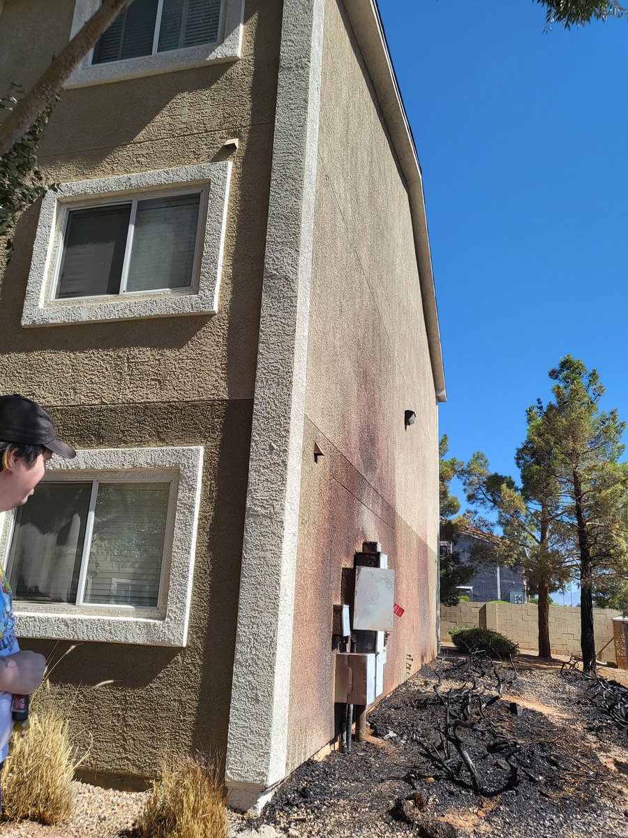 _sugartooth's tweet photo. The aftermath of last night, no damage to our unit, we're all okay but power is out until those meters are fixed and all of our fridge food is officially gone so any c0mm or donation is greatly appreciated right now 😞 https://t.co/CTWlqVXhvy