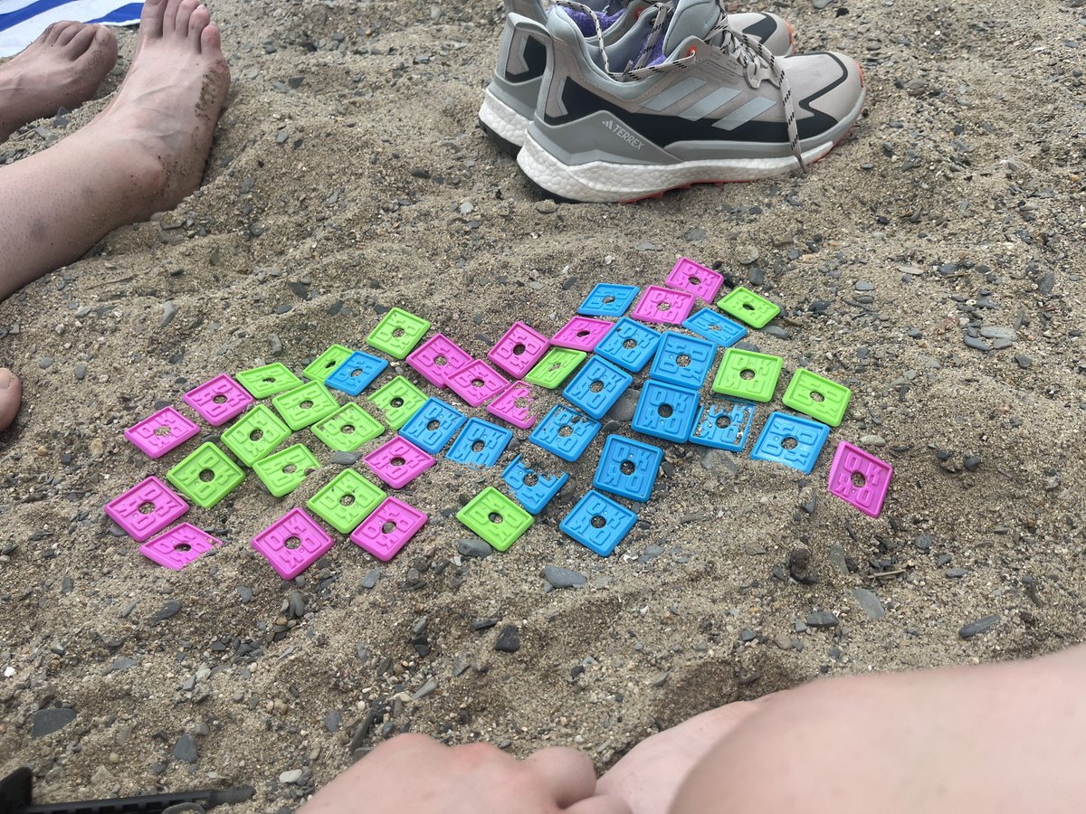 The Family Gamers (@familygamersaa) on Twitter photo <a href="/BoardAndDice/">Board&Dice</a> @BowTiedBoardGam Cinco Linko is the best outdoor board game.
<a href="/bigpotatogames/">Big Potato | INACTIVE ACCOUNT</a> really hit a home run with this one. <a href="/BoardAndDice/">Board&Dice</a> @BowTiedBoardGam Cinco Linko is the best outdoor board game.
<a href="/bigpotatogames/">Big Potato | INACTIVE ACCOUNT</a> really hit a home run with this one.