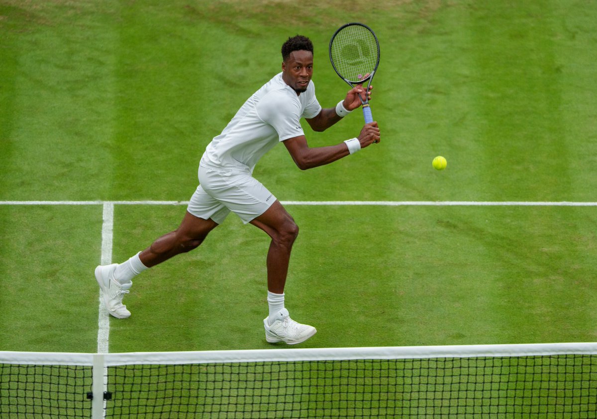 Gael_Monfils's tweet photo. Dur aujourd’hui, bravo à Grigor qui a fait un bon match. Merci pour votre soutien les amis 🙏🏾 https://t.co/ZyZVYUu7Ew