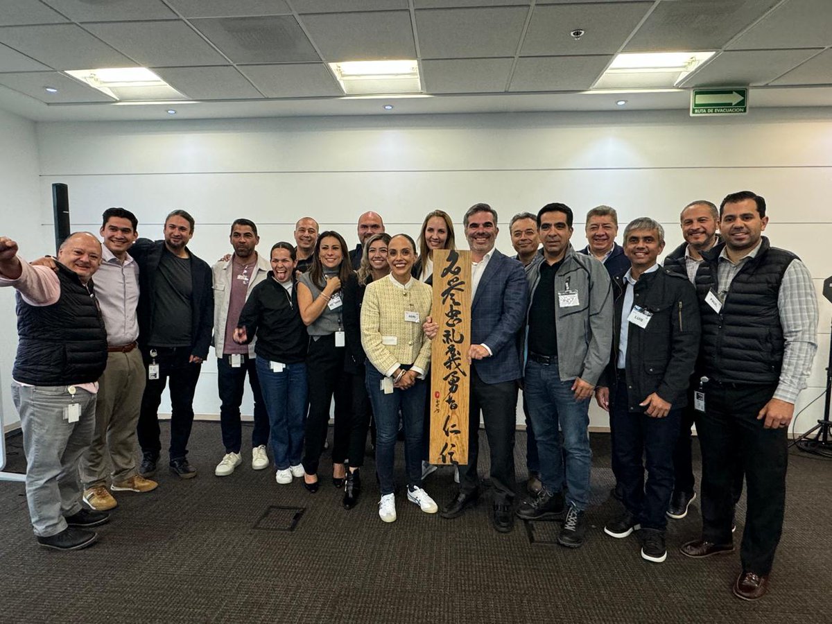 Isidro Quintana Garza (@quintanagisidro) on Twitter photo We are thrilled to have participated in <a href="/SaskiadeWinter/">Saskia de Winter</a> training on creative thinking for generating new trends.
At <a href="/CiscoLatam/">Cisco Latinoamérica</a>, we understand the critical role of innovation in creating better opportunities for our clients and ecosystem.
#WeAreCisco #Innovation We are thrilled to have participated in <a href="/SaskiadeWinter/">Saskia de Winter</a> training on creative thinking for generating new trends.
At <a href="/CiscoLatam/">Cisco Latinoamérica</a>, we understand the critical role of innovation in creating better opportunities for our clients and ecosystem.
#WeAreCisco #Innovation