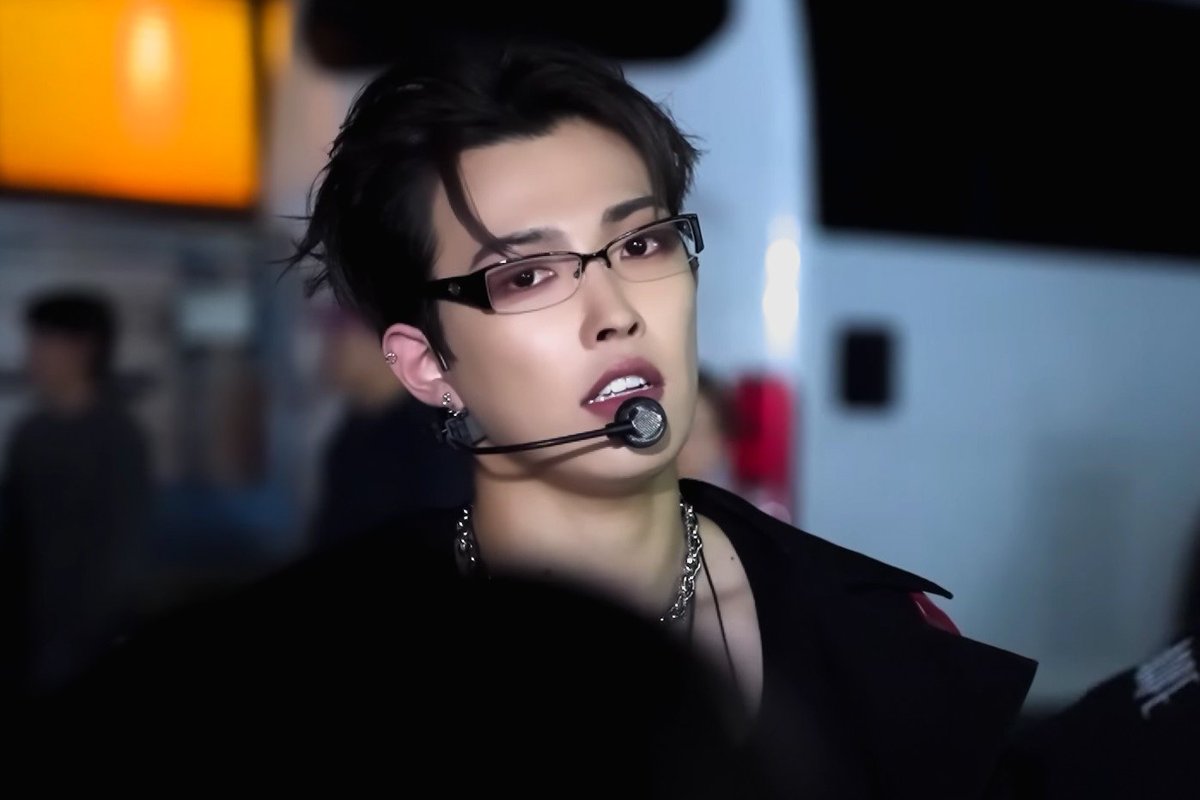 HONGLOOKS's tweet photo. https://t.co/48ms0r879J