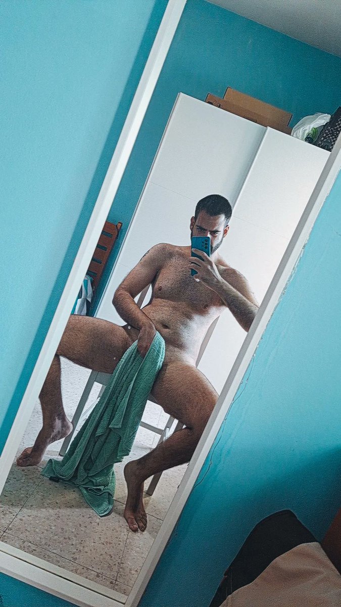 Rt αν θες στο επόμενο να χυνω στο καθρέφτη...💦

I am back 😜