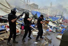 من رضي عن قتــ.. ـل بريء أو برر لقتــ.. ـله أو دافع

 عن قاتله أو امتدحه فهو شريك ف دمــ.. ـه🙂