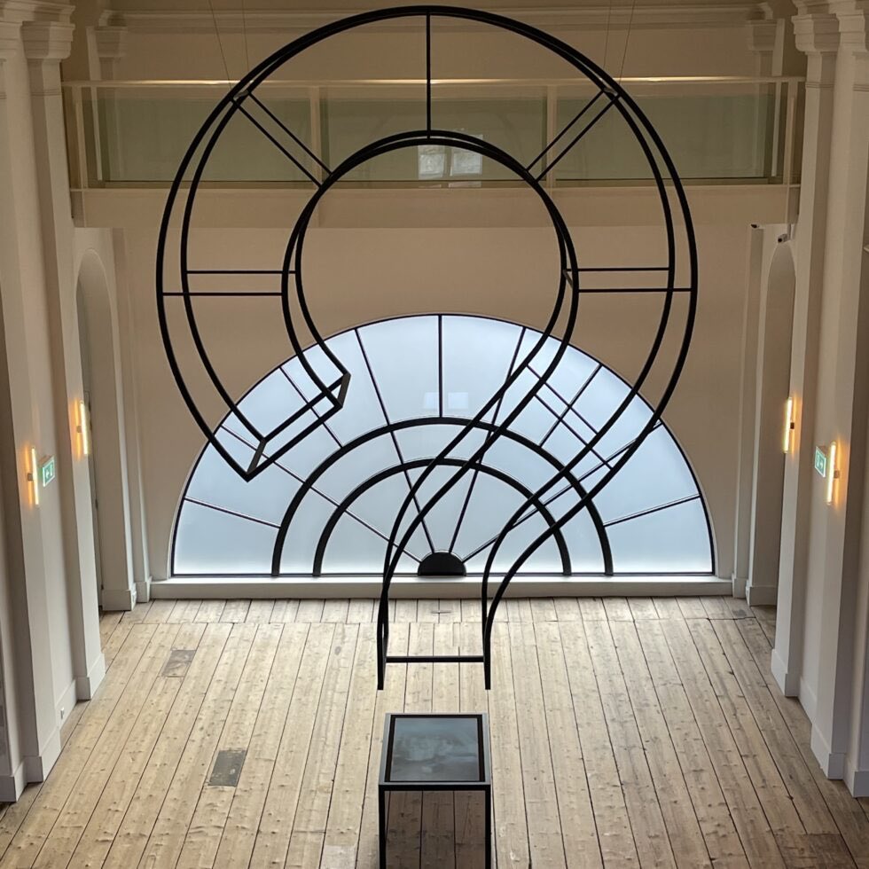 Een podcast in mijn atelier? 
Wat houdt dat in?

Ga naar hetateliervan.info/een-podcast-in…

#podcast #hetateliervan #kunstenaarsatelier