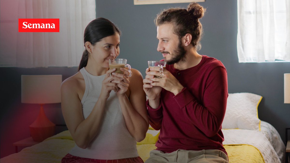 RevistaSemana's tweet photo. El café con leche es una de las bebidas preferidas por los colombianos, y cada vez hay más opciones para prepararlo rápido y con el mismo sabor de siempre.
#AliadosSemana #ConElApoyo de #Colcafé https://t.co/c0TbM911aJ https://t.co/CoGteOIRpj