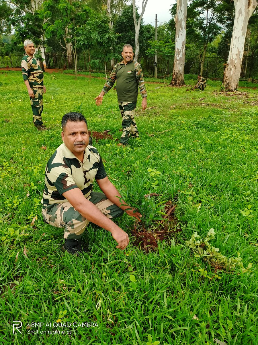 BSFODISHA's tweet photo. Greening the future of COB Machhkund. Our Plantation drive is underway towards a sustainable tomorrow. #BSFOdisha .
#BorderSecurityForce
#FirstLineofDefence
#Platation https://t.co/Abg1ynZHsJ
