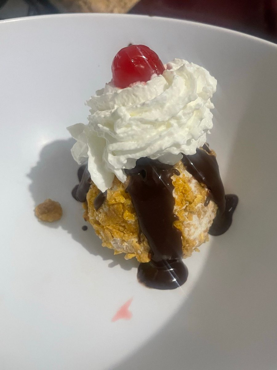 NickoPdOriginal's tweet photo. Burger pop up is on tomorrow. Deliveries avaliable. Come try our fried ice cream as well! Message me for more information or to place an order https://t.co/tBdcSM5AQw