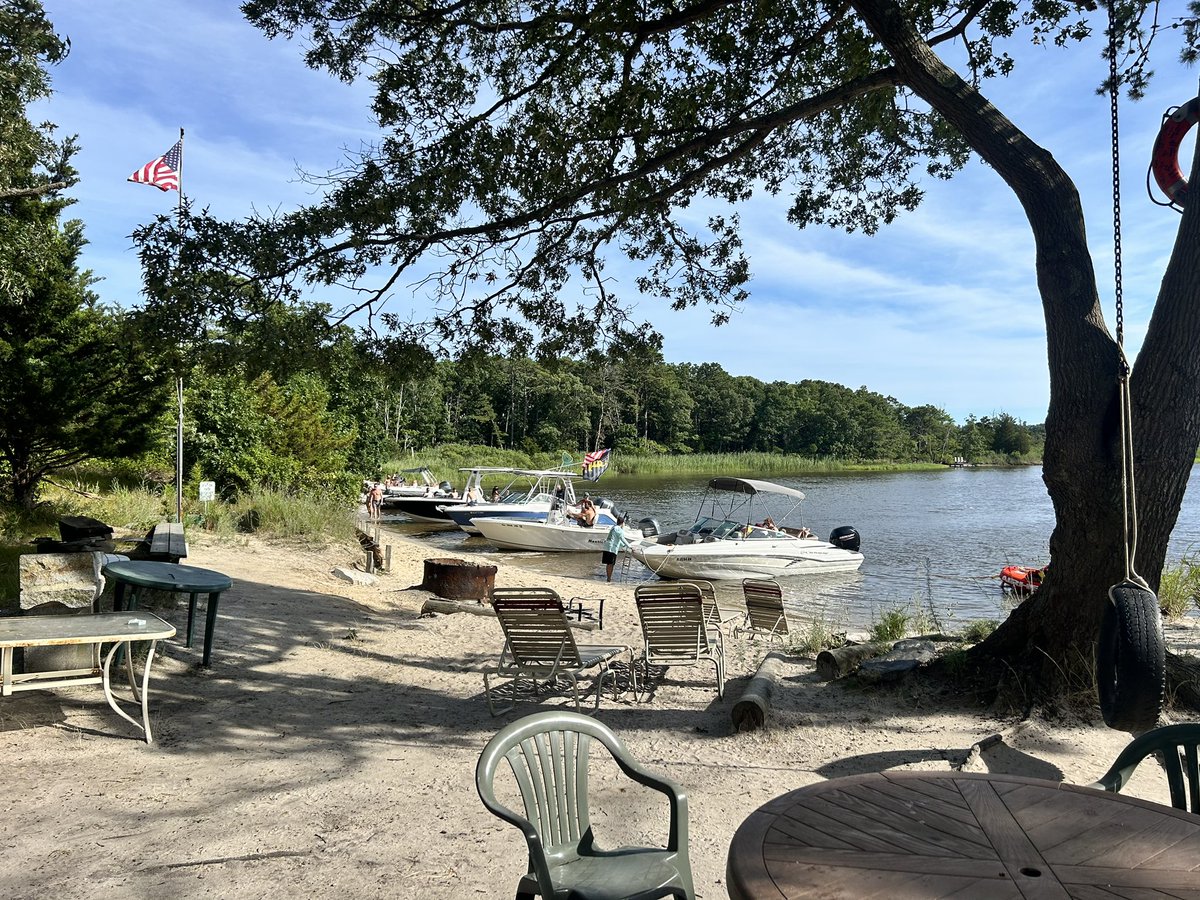 SocialismDotCom's tweet photo. New Jersey is heaven. https://t.co/3yhth2ROuG