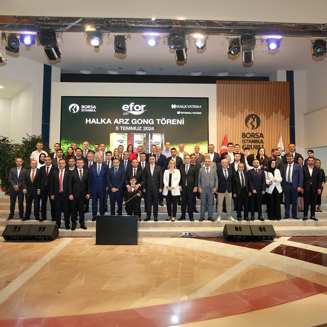 eforcaytr's tweet photo. Borsa İstanbul’da gong bugün, Türkiye’nin en büyük 5 çay üreticisinden biri olan Efor Çay için çaldı!
Halka arz dönemi boyunca bireysel ve kurumsal hissedarlarımıza ve değerli paydaşlarımıza gösterdikleri ilgi için teşekkür ederiz.

#EforÇay #GongTöreni #HalkaArz https://t.co/XtVsrGen28