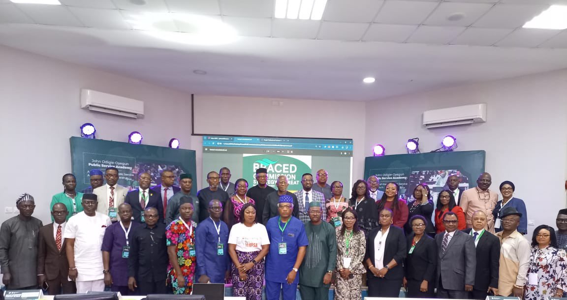 joopsa_edostate's tweet photo. Highlights from the BRACED Commission Strategy Retreat Programme for Heads of Service

.
.
.
…come experience JOOPSA

#BRACEDRetreat2024
#JOOPSA
#edostate
#publicservice
#teamjoopsa https://t.co/n4NqQTWg98