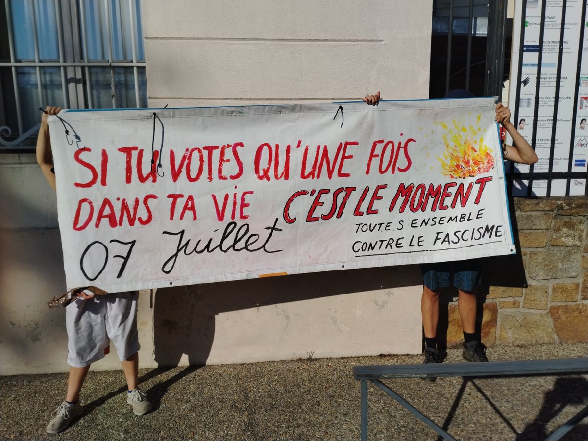 EcologieDPetiot's tweet photo. 🗳️ Dimanche, partout où l'on peut #OnVoteNFP ! 
A défaut on fait barrage. Plus que jamais le #FrontRepublicain doit tenir.
#JamaisRN #legislatives2024 https://t.co/ZJk8pf1719