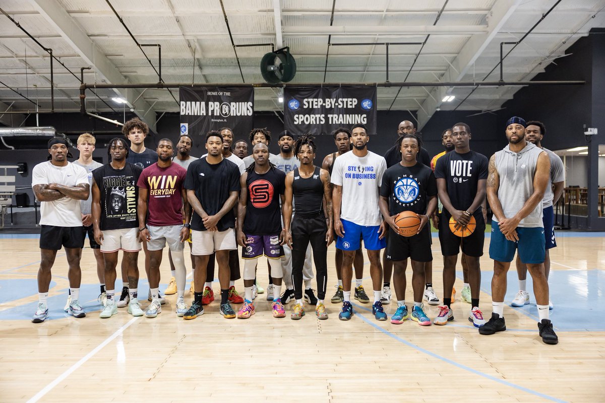 Pro 🏀 players came through &amp; put on for #BamaProRuns &amp; I appreciate the opportunity to be your host 👣Ⓜ️ #SteppingOnBusiness