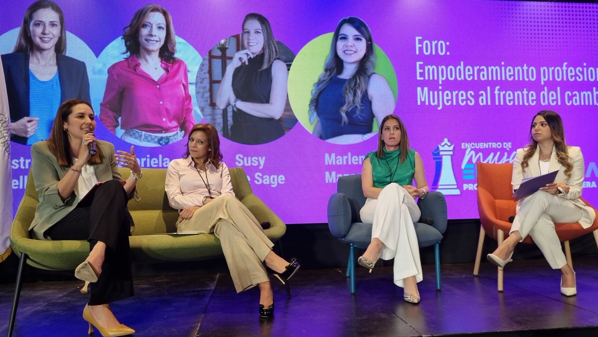 CACIFGuatemala's tweet photo. Encuentro #MujeresEmpresarias
Foro sobre empoderamiento profesional, participan:
Astrid Pellecer, directora de #CACIFMujer y líder empresarial de Progreso
Gaby Roca, directora de Asuntos Corporativos y Sostenibilidad de Grupo AG
Susy Le Sage, directora de Talento Humano de Íntegro
Modera Marlene Mazariegos, gerente de Sostenibilidad de @CamagroGuate
