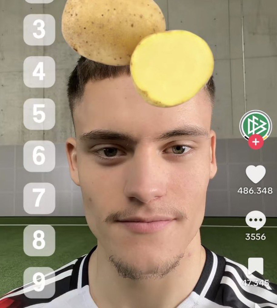 bilalssk21's tweet image. Wir brauchen jetzt ganz dringend noch ein tor vom Kartoffel mann 🙏🏻