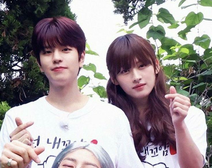 아니 진짜 구라가 아니라 너무 한쌍의 커플임
이 세상 어느 커플을 데려와도 
이 보다 더 잘 어울릴 수 Xx