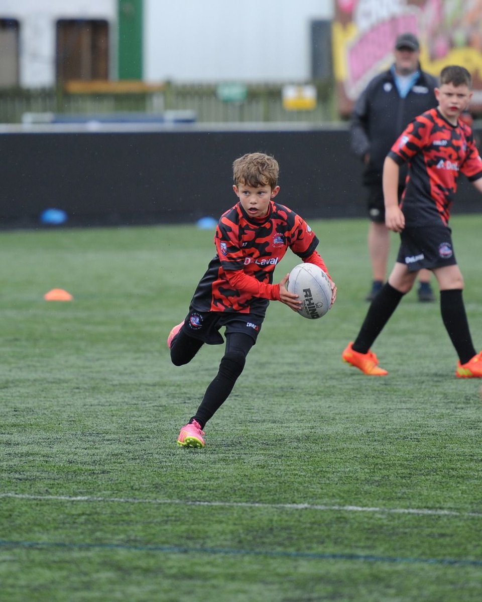 𝗠𝗼𝗼𝗱𝘆 𝗖𝘂𝗽!🏉

The event is open to ALL U8 - U16 grassroots players and is free to enter. 

Register today by clicking the link 👉 buff.ly/4cvFtw8

All participants will receive a complimentary ticket for the Newcastle Thunder game!

#raiseinvolvement #rugbyleague