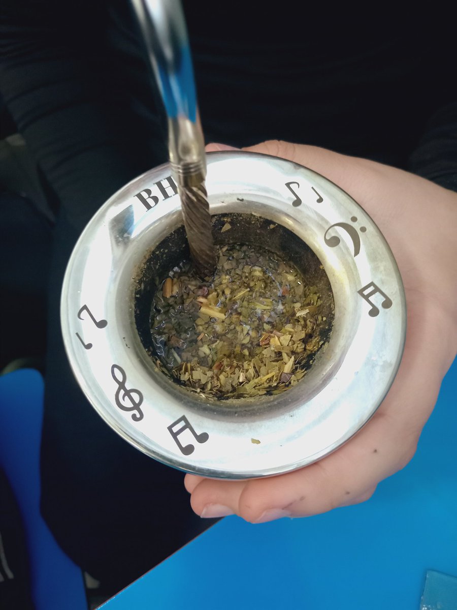 Gente, que piensan de este mate? (Es de una amiga)