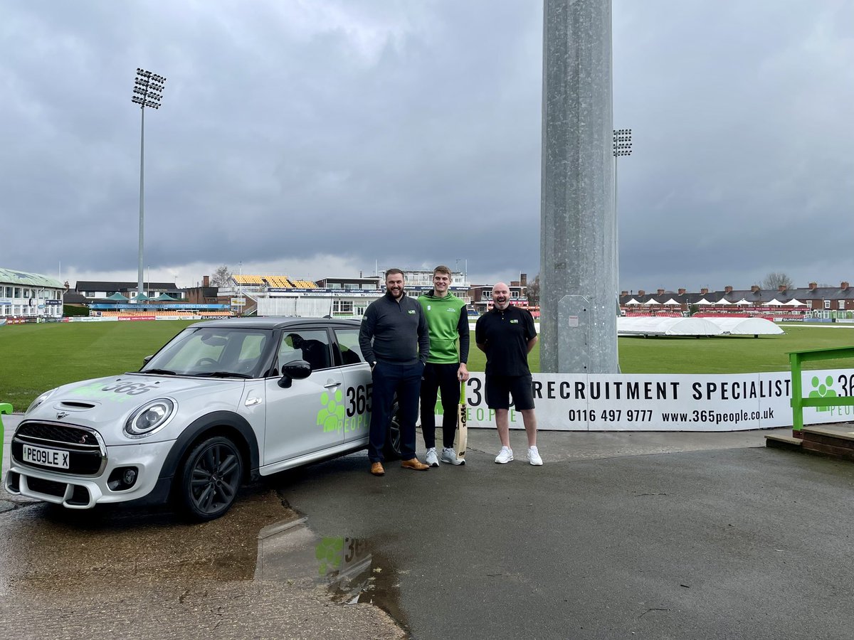 365PeopleLtd's tweet photo. Congratulations and good luck to @SamWood_16 who makes his professional debut for @leicsccc this evening 💚

As Sam’s player sponsor for the past 4 years, we are incredibly proud to have followed and supported his journey to date 🦊🏏

#365People #RunningFoxes #Cricket https://t.co/Htfen0cIJg