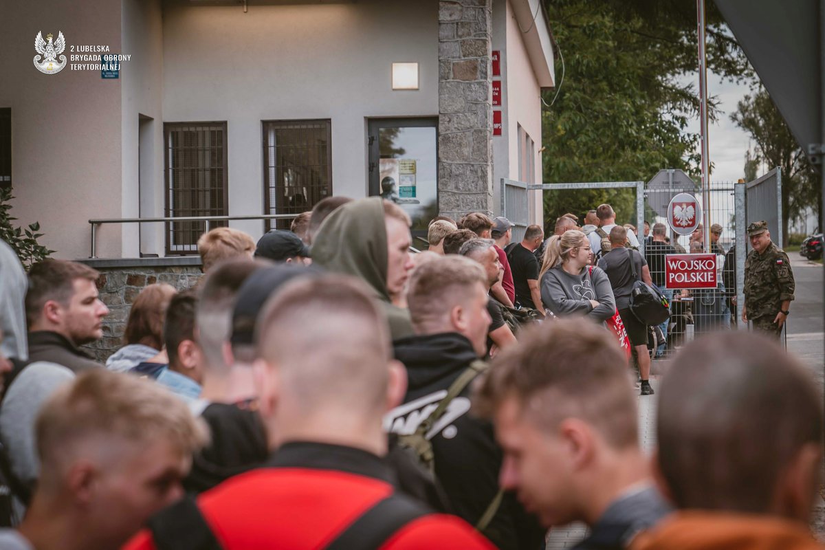 JerzyFlis's tweet photo. 📌 Pierwsza odsłona wakacji z WOT w #2LBOT w Lublinie przyciągnęła wielu chętnych i gotowych na przygodę🫡
Przygodo trwaj😀👍 https://t.co/byRIoVhml1