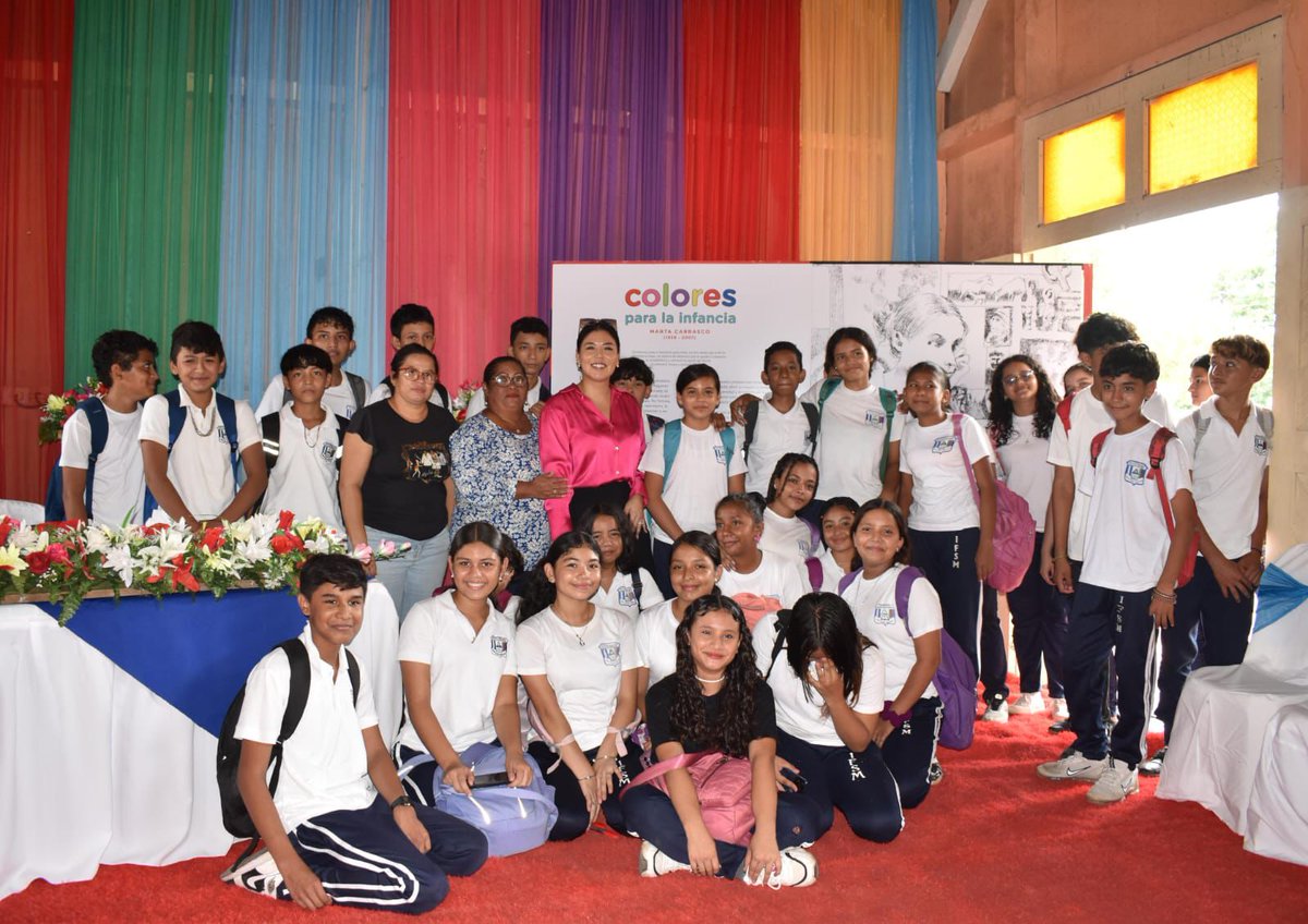 EmbaChileNic's tweet photo. Embajada de Chile en Nicaragua con el apoyo del Instituto de las Culturas de Pueblos y Juventudes y la Alcaldía de Nagarote, inauguró la expo “Marta Carrasco, colores de la infancia” abierta de manera gratuita hasta el 15 de julio en la antigua Estación de Ferrecorril de Nagarote https://t.co/Y7JthXiOuY