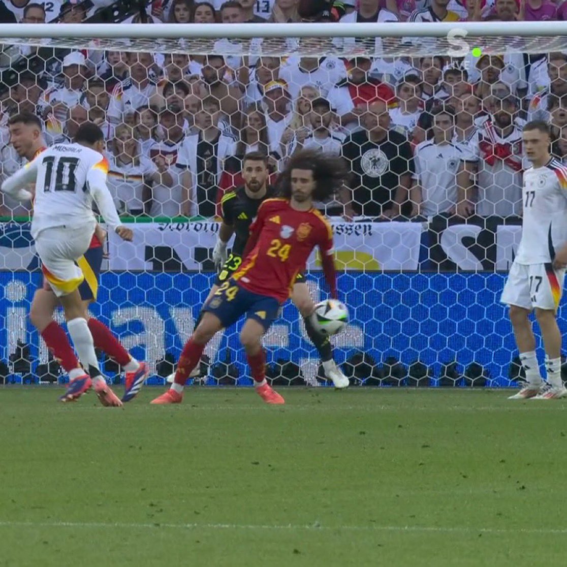 BHa11y's tweet photo. How is this not a penalty???

#EURO2024 #spain #Germany https://t.co/jzOrZmNbR6