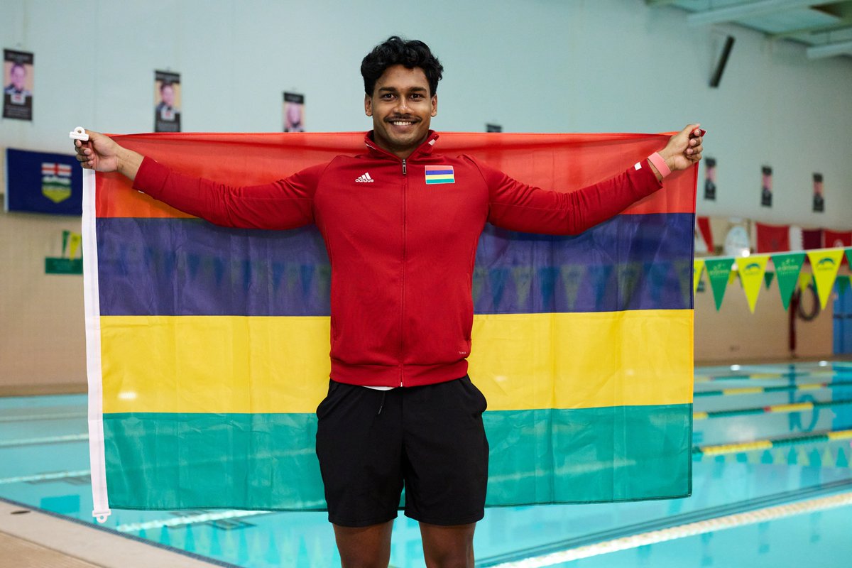 U of R Cougars tweet media