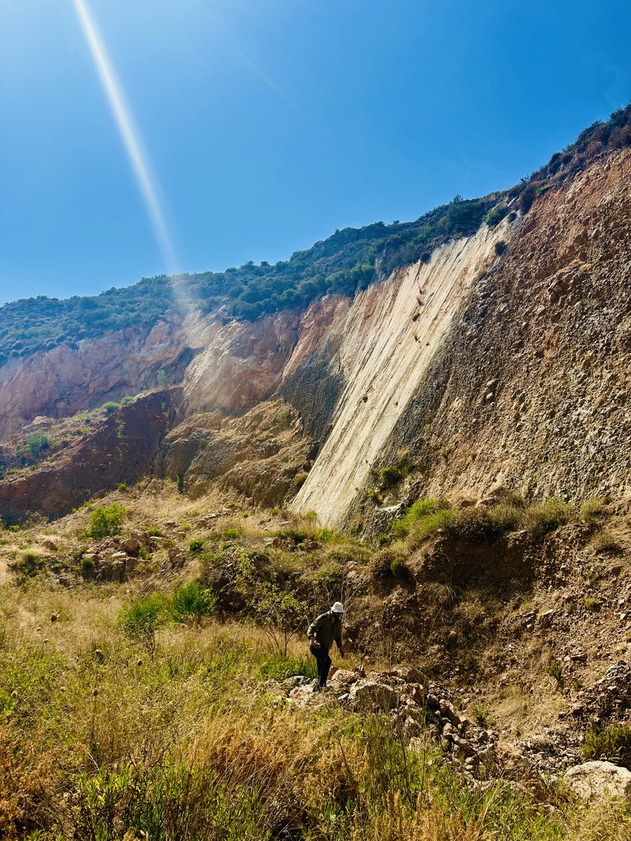 kurcerakin's tweet image. Batı Anadolu’dan muhteşem normal fay düzlemleri…

Spectacular normal fault planes from western Anatolia…

#fault #earthquake #westernanatolia