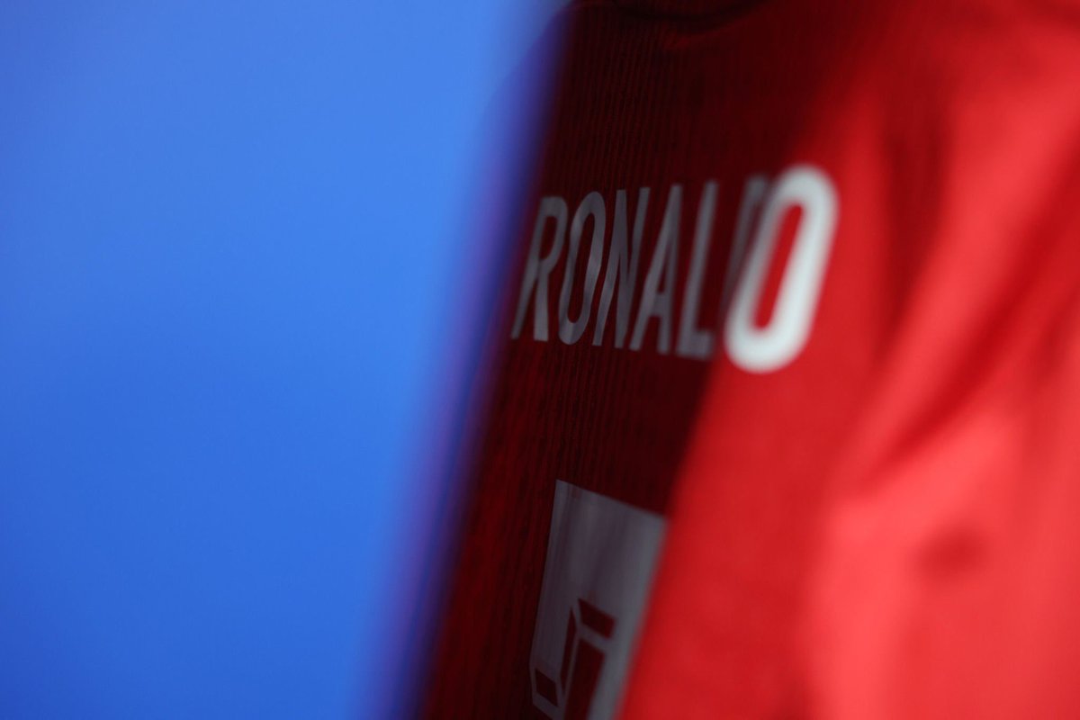 🏃‍♂️ Aquecimento concluído. Que dê tudo certo para Portugal. ⚽️🙏🏻🇵🇹 #VamosCR7 #ForçaPortugal