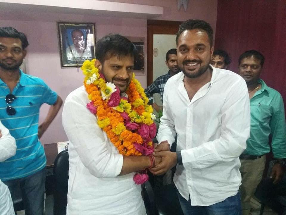 RushabhSPatel's tweet photo. ગુજરાત પ્રદેશ ભાજપ ના સહ - પ્રવક્તા,ભારતીય જનતા યુવા મોરચા,ગુજરાત પ્રદેશના પૂર્વ પ્રમુખ શ્રી @DrRutvij ભાઈ ને જન્મદિવસની શુભેચ્છાઓ.. https://t.co/BTITaE58WY