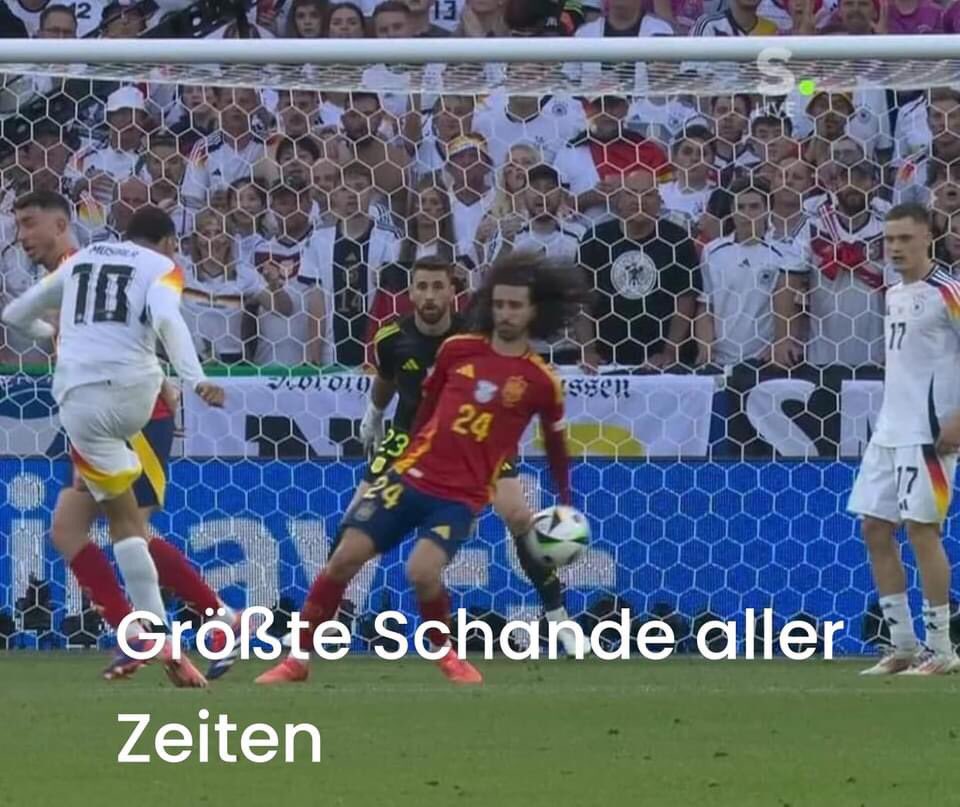 GateFuture1's tweet photo. Wer es nicht verdient hat, hat gewonnen, ein klarer Elfmeter https://t.co/nNz5RhicG6