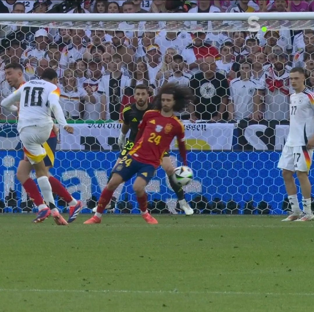 Regan🌻 tweet media