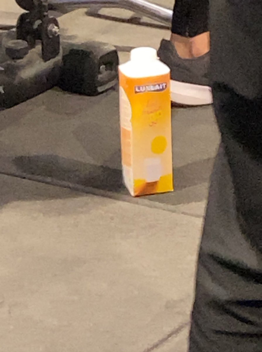 maki 🌻 tweet media