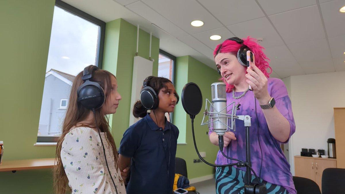 Fun in music and film clubs!..Music have been writing a song themed around ‘play’ &amp; learning new drumming skills!Film have been on location in Ynysangharad park, developing skills behind &amp; in front of the camera!Gwaith da pawb! 
partners: <a href="/ArtisCommunity/">Artis Community Cymuned</a>  Funding: <a href="/Celf_Cymru/">Cyngor Celfyddydau Cymru</a>