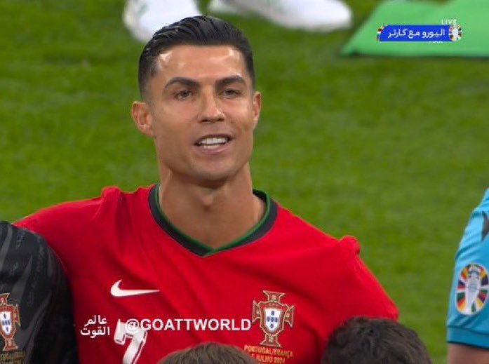 CR7Brasil's tweet photo. O HOMEM MAIS LINDO DO MUNDO

EU TE AMO CRISTIANO RONALDO https://t.co/cJodjlBktA