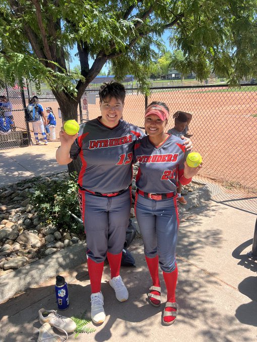 TX CF Intruders Gold tweet media