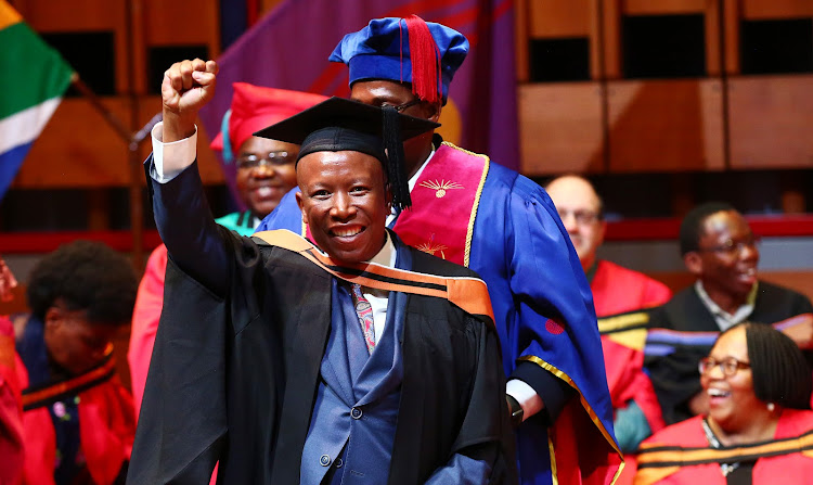 matumba_anthony's tweet photo. Do you remember how there was lot of noise about Matric results of CIC Julius Malema? He was a young man with matric only. But media could't stop talking about his matric. He was criticised for being a leader with matric only.

John Steenhuisen is a national leader of DA and he is also a minister of Agriculture with Grade 12 report only. I guess his skin is Bachelor of Science in White Privilege. He graduated from University of Born White. Because i don't see any media doing what they did to CIC Julius Malema.

NB: Make it a norm that you apply for at least three jobs everyday on https://t.co/eXEA1zaFSp