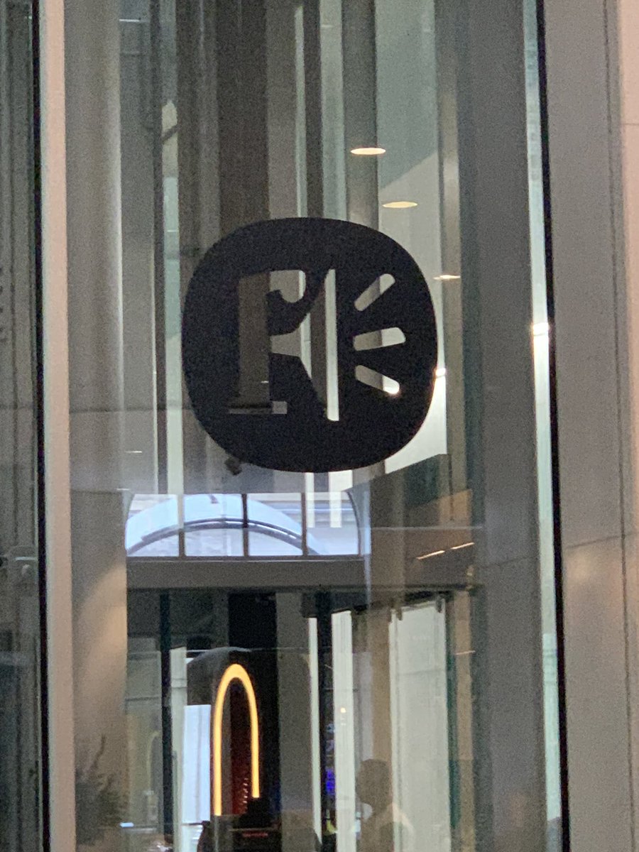 Some of you might already know but I’m happy to share that I started at Framestore this week as a lighting/generalist intern !

Enjoy a blurry photo of the logo inside