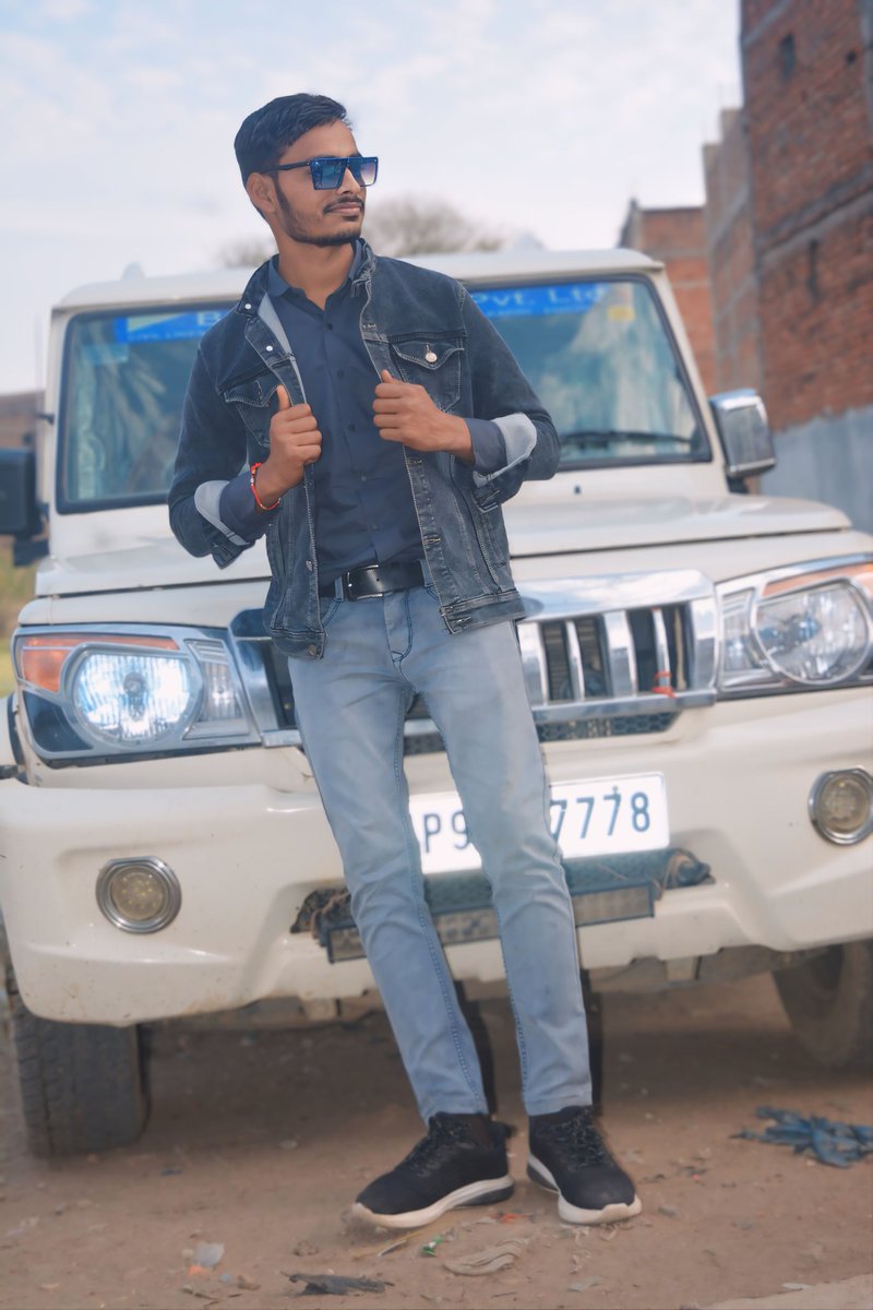 Kuldeepkumar497's tweet photo. हमको #Profile_Picture बदलना है इनमें से कौन सी सही रहेगी #Comment करके जरुर बताएं....

1.❤️

2.💛

3.💚

4.🧡

Profile picture बदलने के बाद हमे पहचान तो जायेंगे न या नहीं ।🙄 https://t.co/6lb4urrvnS