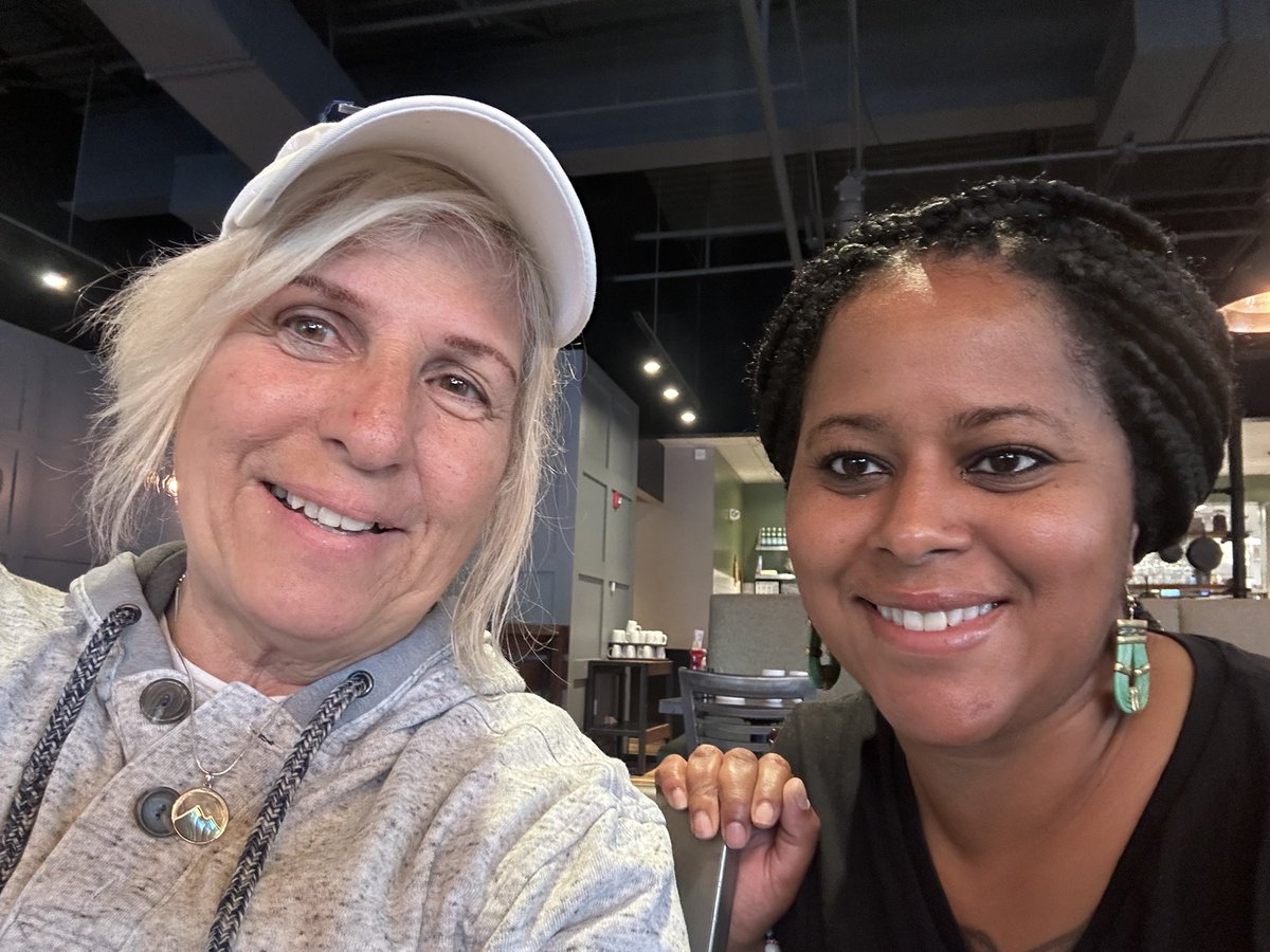 My waitress this morning, I got talking to her she battles, depression… I was able to pray right there in the restaurant… Because people are hungry!!