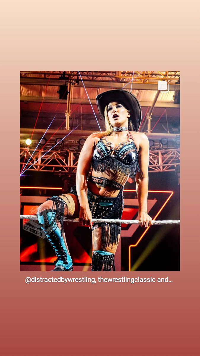 Christianmtz100's tweet photo. Would love to see you book my forever favorite @FallonHenleyWWE in a match at #NXTHeatwave @avawwe_ 🙏🙏🙏 #FallonComesFirst #JusticeForFallon https://t.co/rrAOofNzNY