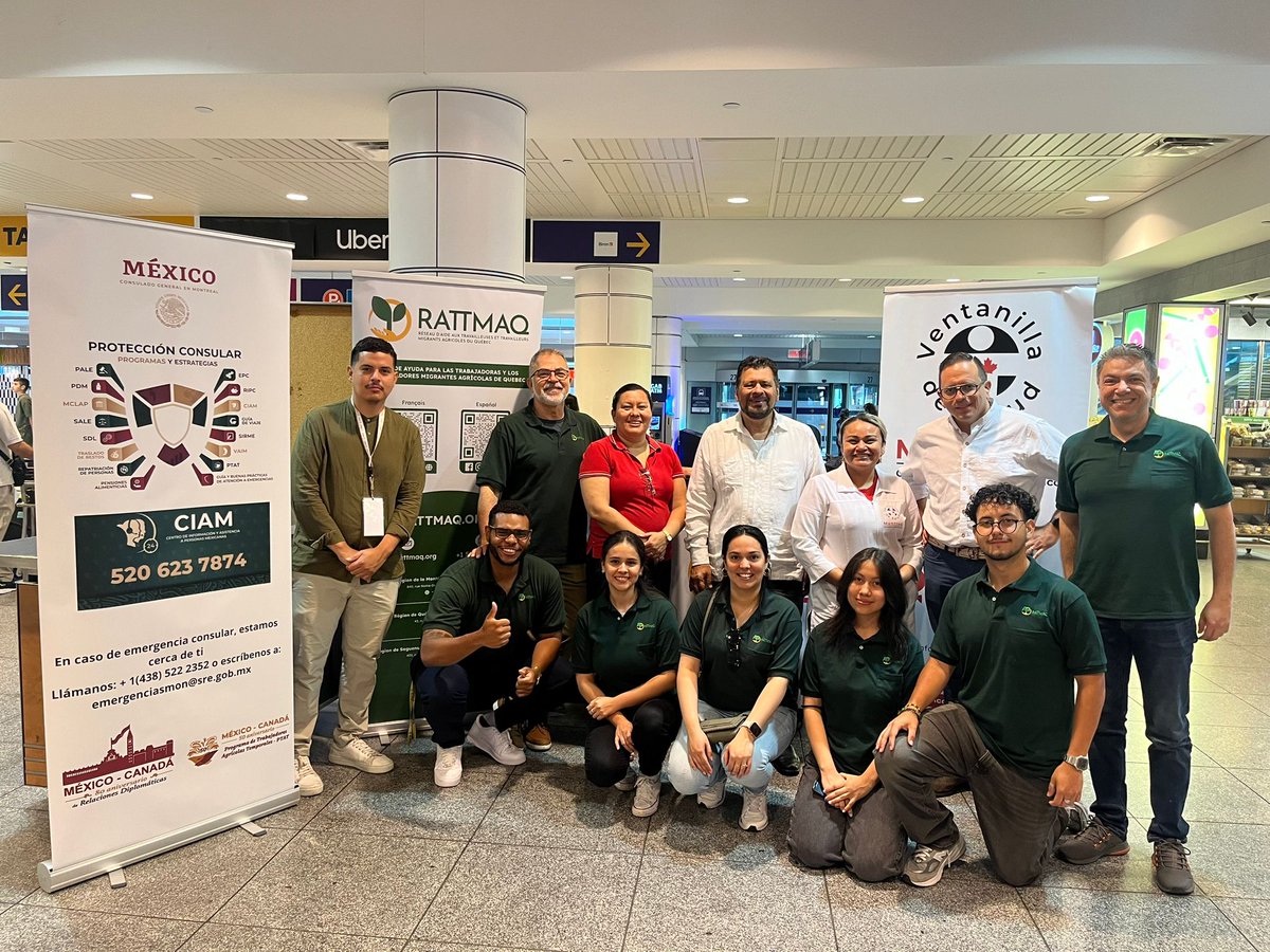 consulmexmtl's tweet photo. Cónsul General @VMTrevino y equipo de protección, en alianza con #RATTMAQ, recibieron en aeropuerto a trabajadores agrícolas mexicanos, esenciales para la economía y cadena alimentaria de #Quebec. #PTAT50Aniversario @SRE_mx https://t.co/RdffOCKczn