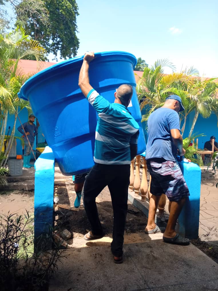 ¡Respuestas inmediatas para nuestros estudiantes del municipio Montes!

Gracias al presidente <a href="/NicolasMaduro/">Nicolás Maduro</a>, se inician trabajos de recuperación en las instituciones educativas afectadas por las inundaciones acaecidas en el municipio Montes.

¡Juntos saldremos adelante!